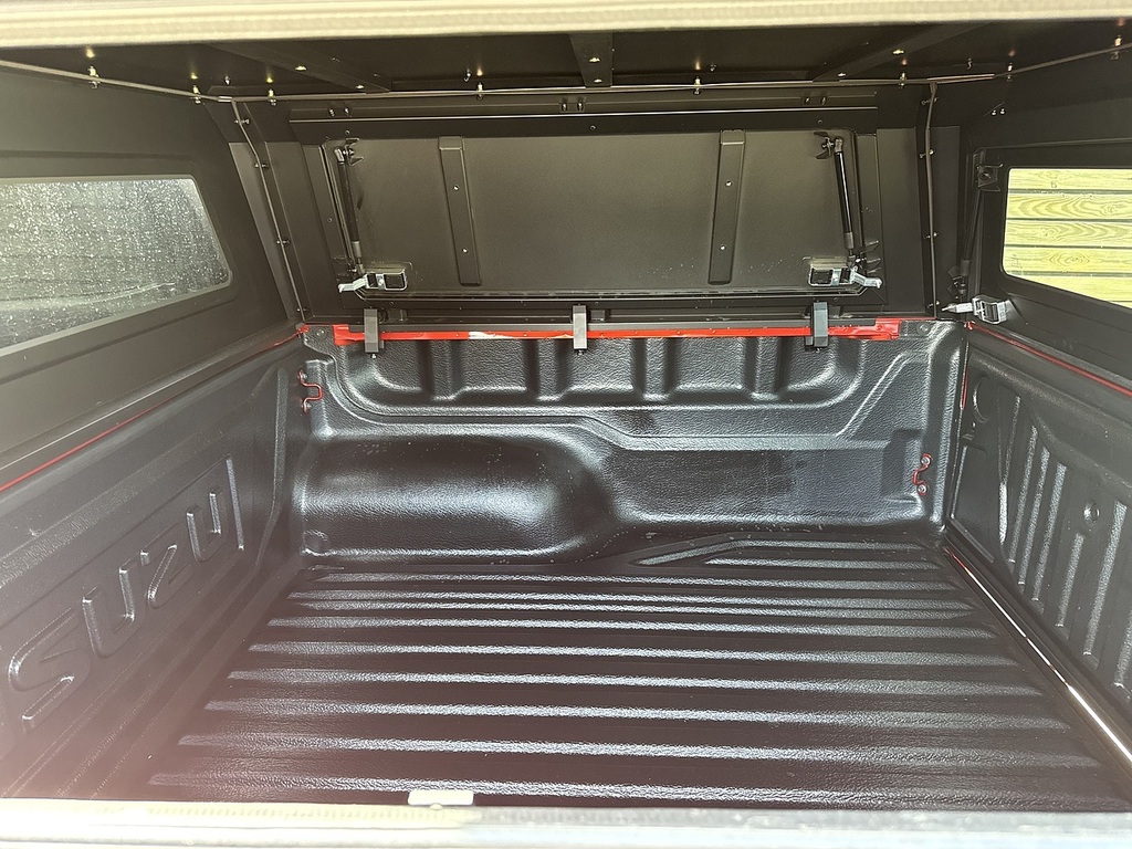 Isuzu D-Max Dl20 Dcb Silver #32