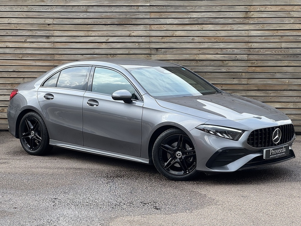 Mercedes-Benz A Class Hatchback Black #7