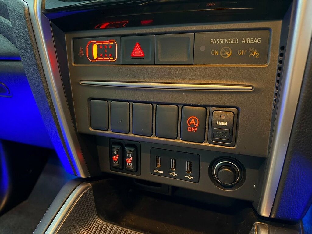 Mitsubishi L200 2.2 Di-d Dc Warrior Red #29