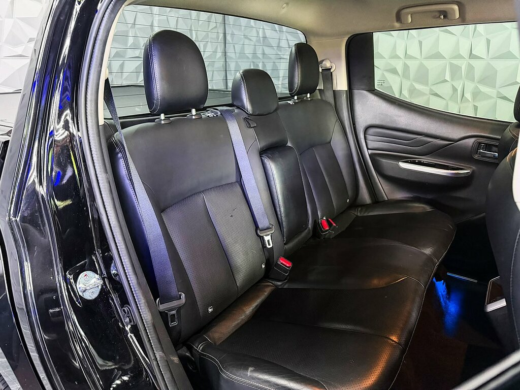 Mitsubishi L200 2.2 Di-d Dc Warrior Red #20