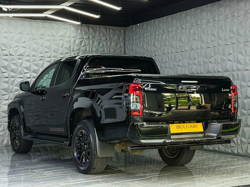 Mitsubishi L200 Di-d Dc Barbarian U984 Ulez Black #6