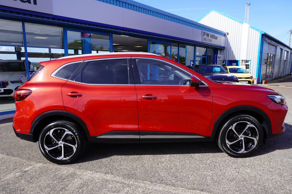 MG HS 1.5 T-gdi Trophy Dct Euro 6 Ss Red
