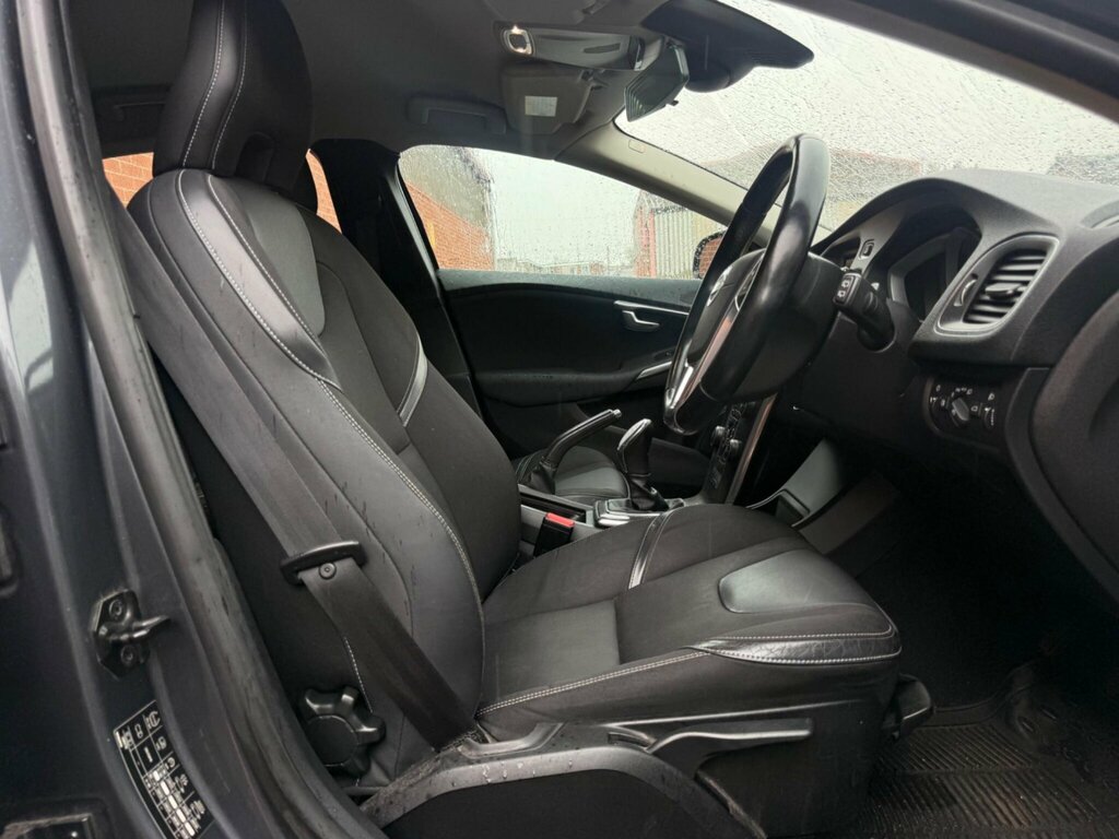 Volvo V40 1.6 D2 Se Lux Nav Hatchback Euro White #22