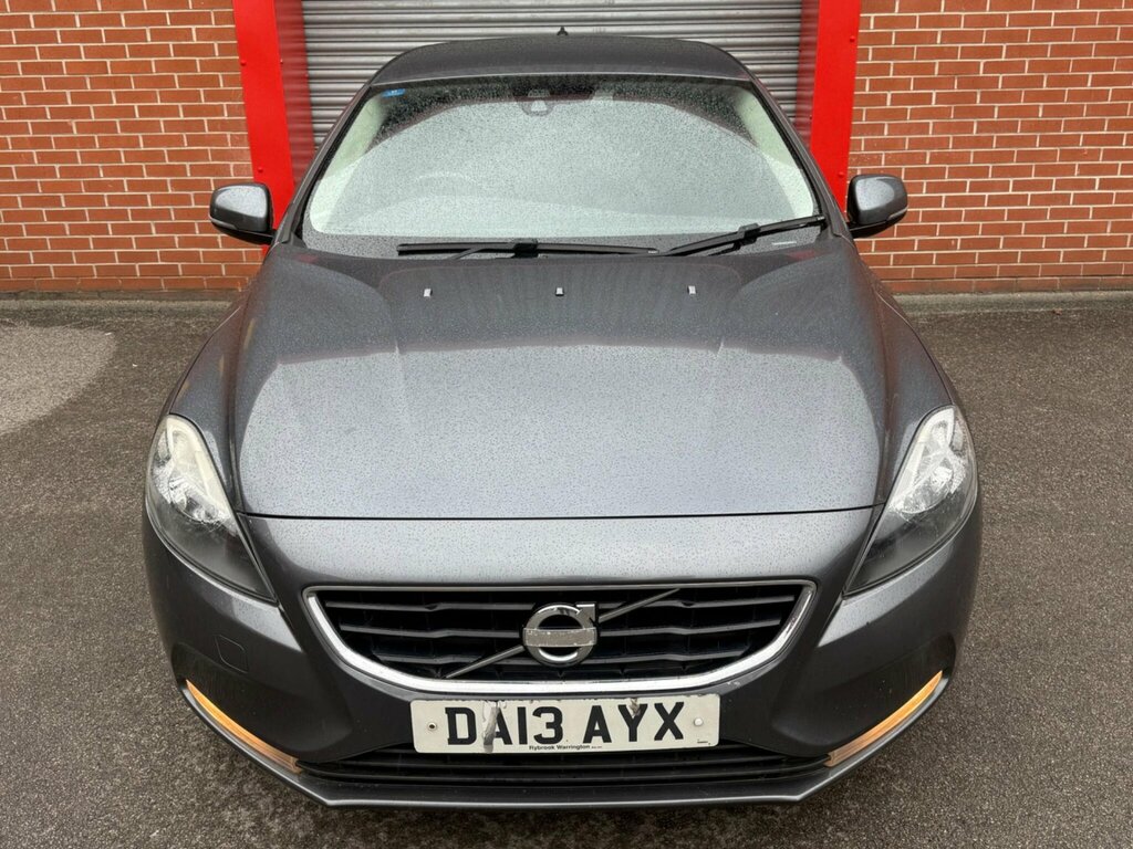 Volvo V40 1.6 D2 Se Lux Nav Hatchback Euro White #4