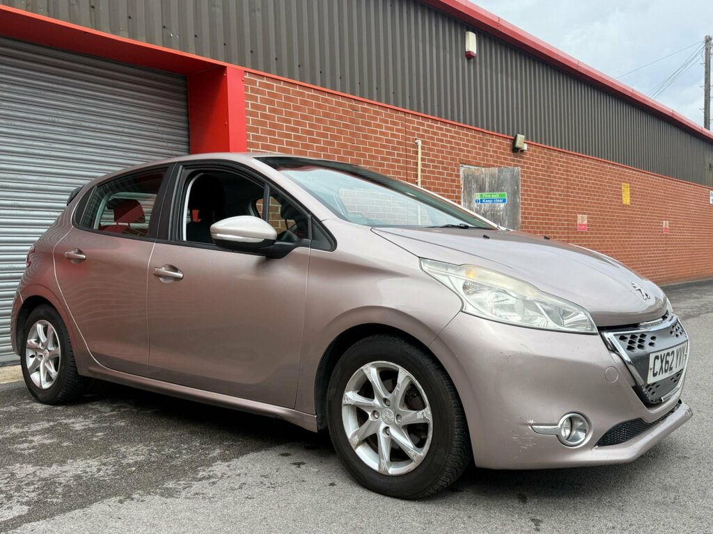 Peugeot 208 1.4 E-hdi Active Egc Euro 5 Ss Pink