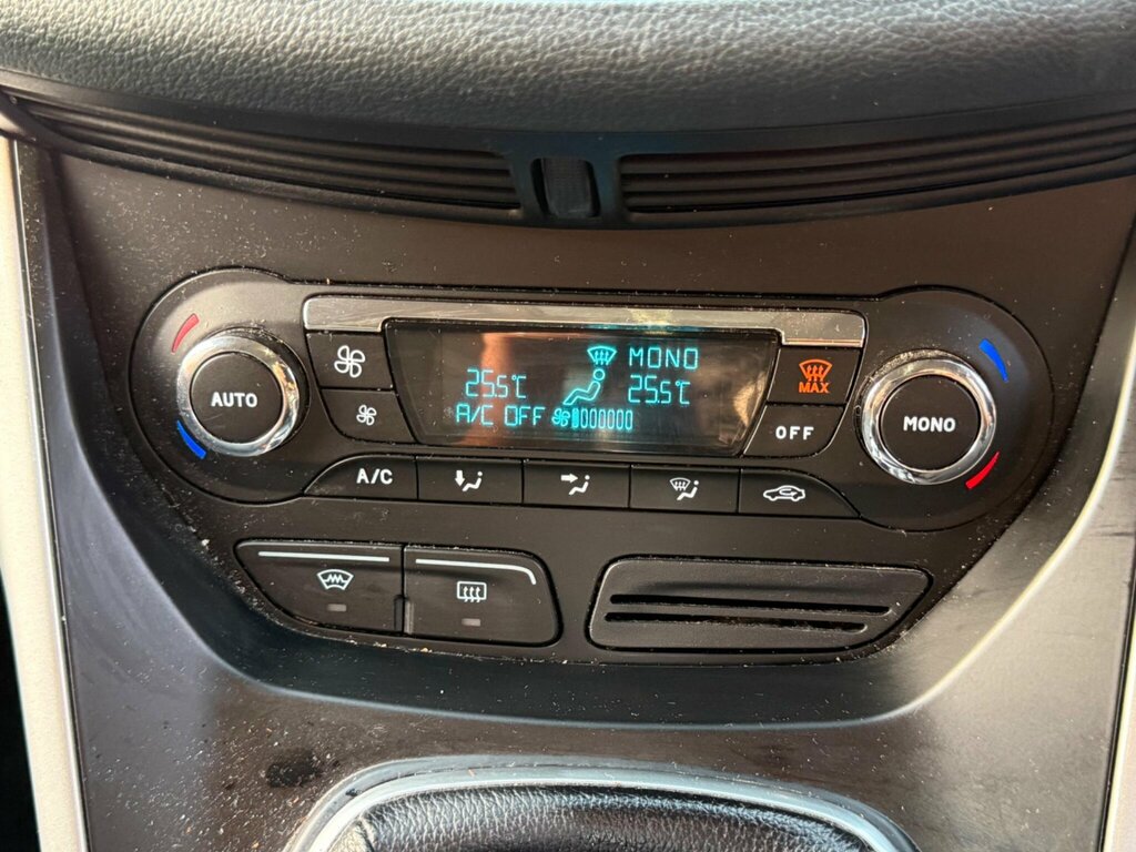 Ford C-Max Titanium Black #18