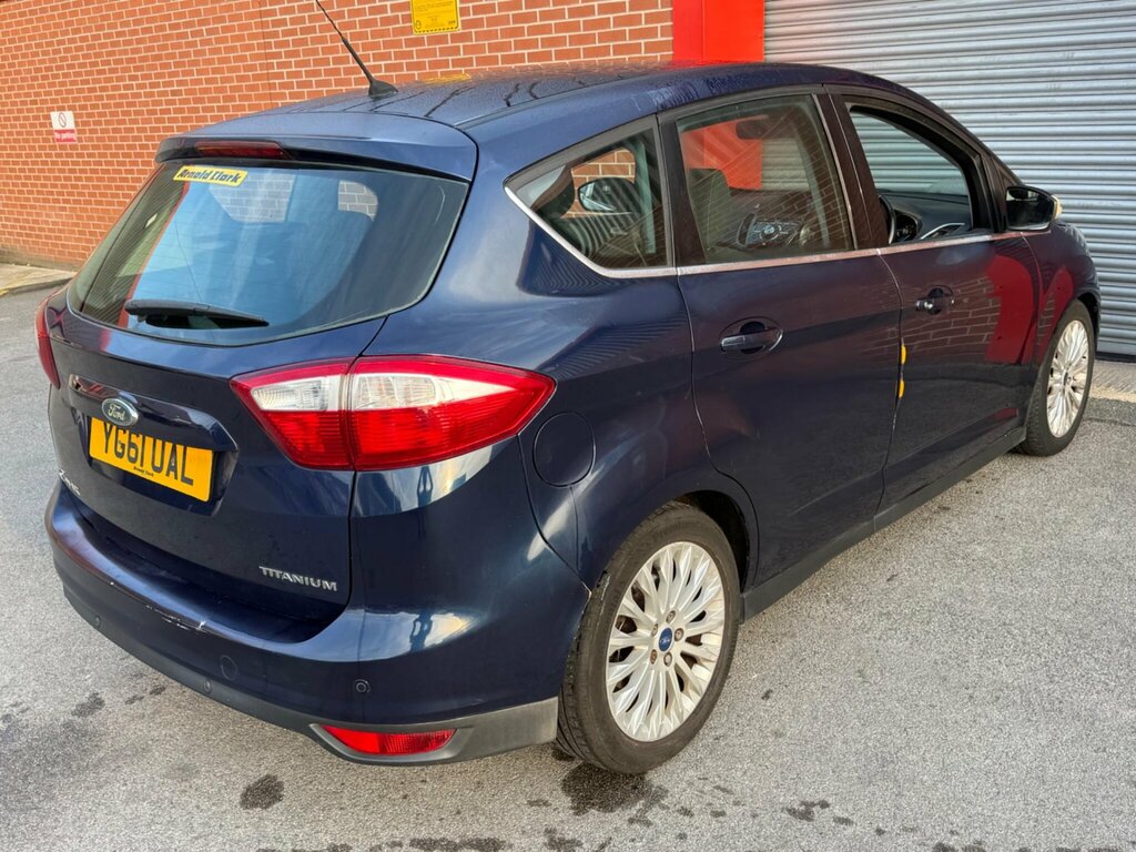 Ford C-Max Titanium Black #35