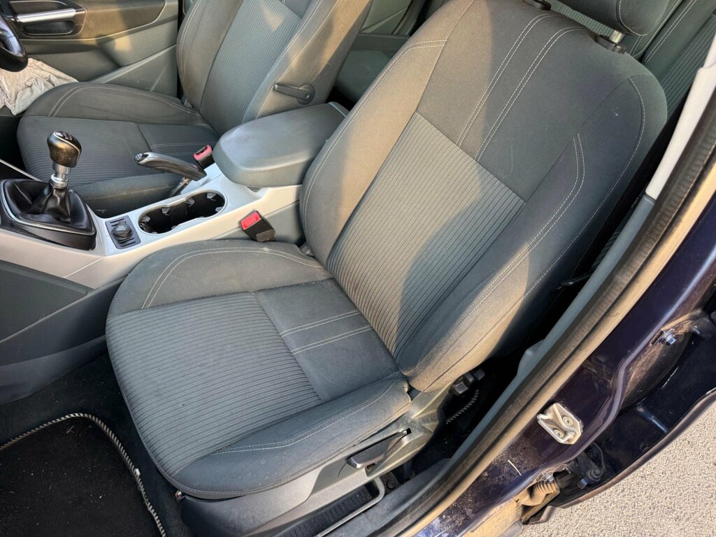 Ford C-Max Titanium Black #25