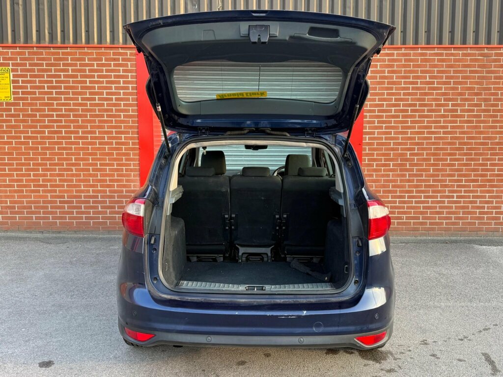 Ford C-Max Titanium Black #36