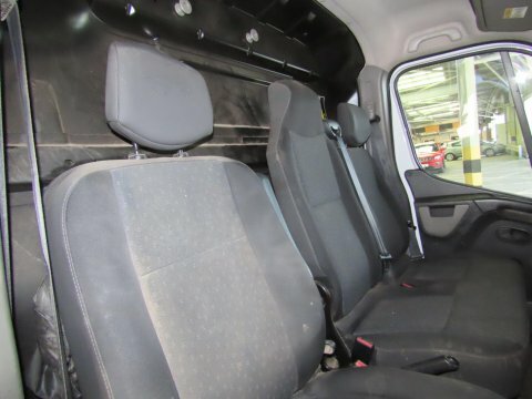 Vauxhall Movano 2.3 Cdti 3500 EY18MJK White #2