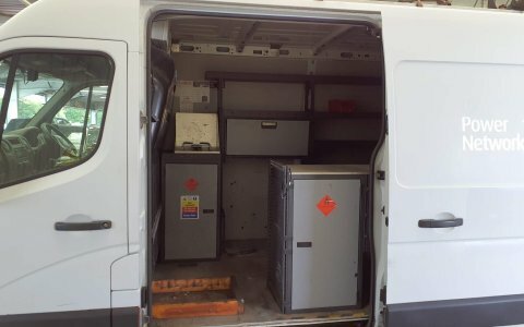 Vauxhall Movano 2.3L Null Red #4