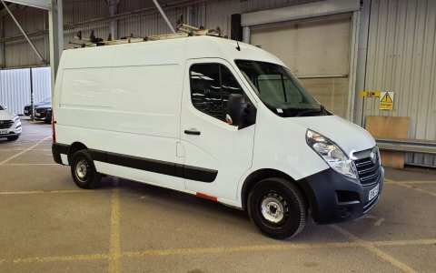 Vauxhall Movano 2.3L Null Red #1
