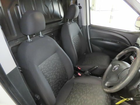 Vauxhall Combo 1.3L Null Silver #4