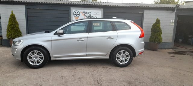 Volvo XC60 2.0 D4 Se Nav Suv Euro 6 S S YX67YFJ Blue #3