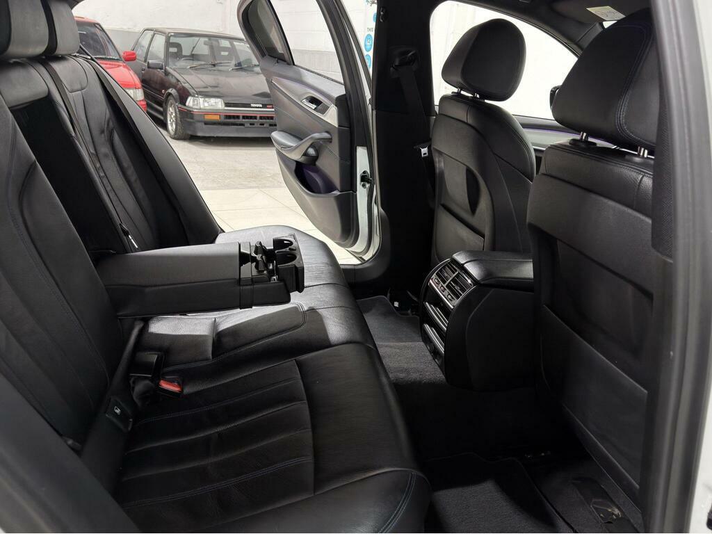 BMW 5 Series 520D M Sport White #70