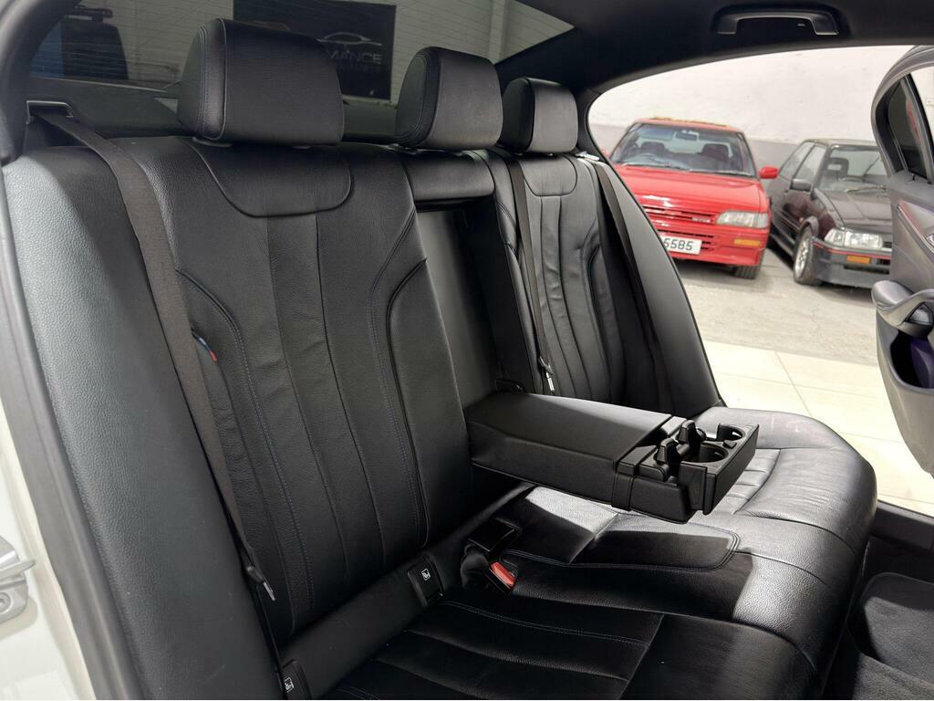 BMW 5 Series 520D M Sport White #74