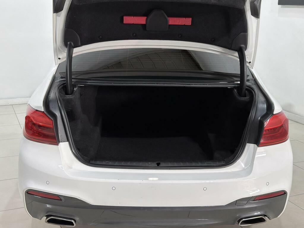BMW 5 Series 520D M Sport White #82