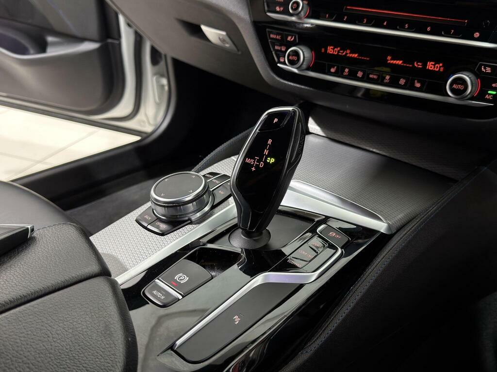 BMW 5 Series 520D M Sport White #47