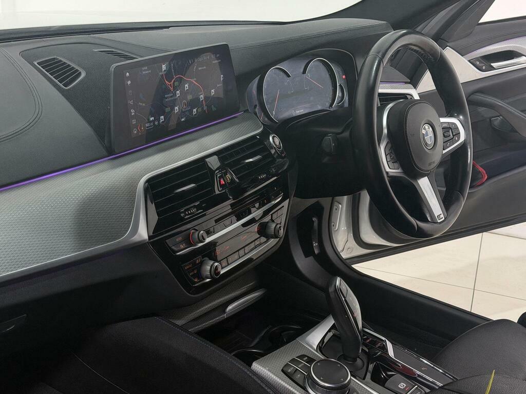 BMW 5 Series 520D M Sport White #32
