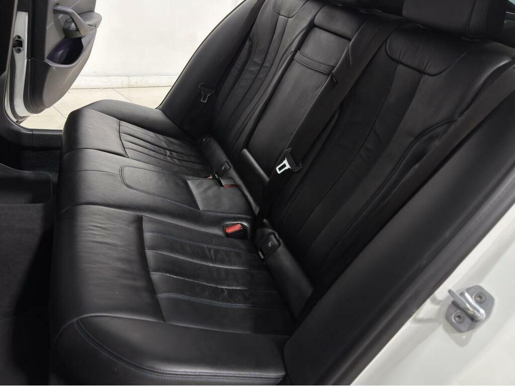 BMW 5 Series 520D M Sport White #73