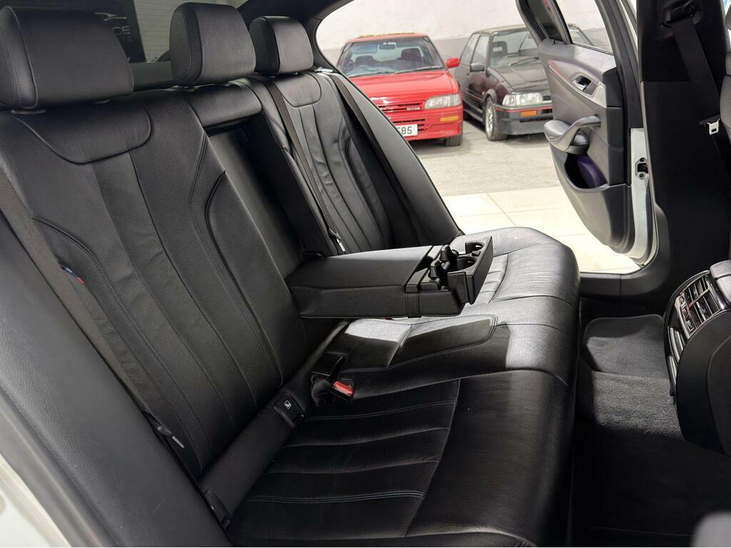 BMW 5 Series 520D M Sport White #68