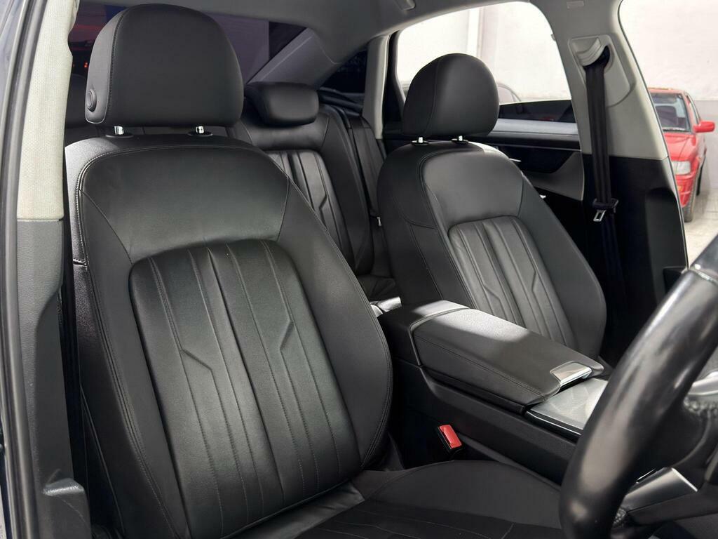 Audi A6 Saloon Automatic Black #57
