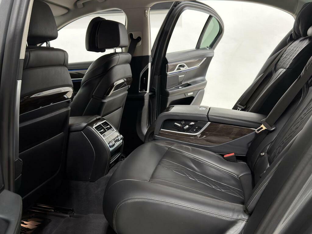 BMW 7 Series Automatic Grey #74