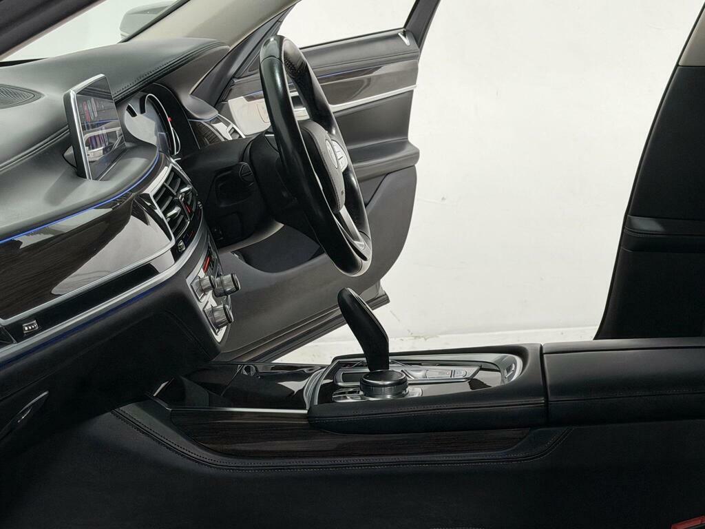 BMW 7 Series Automatic Grey #40