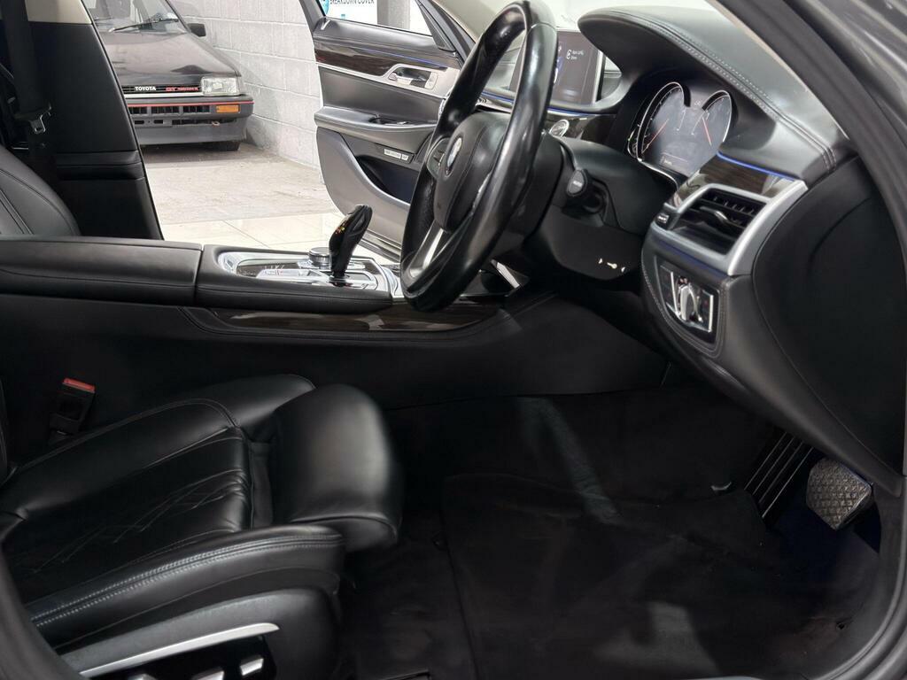 BMW 7 Series Automatic Grey #39