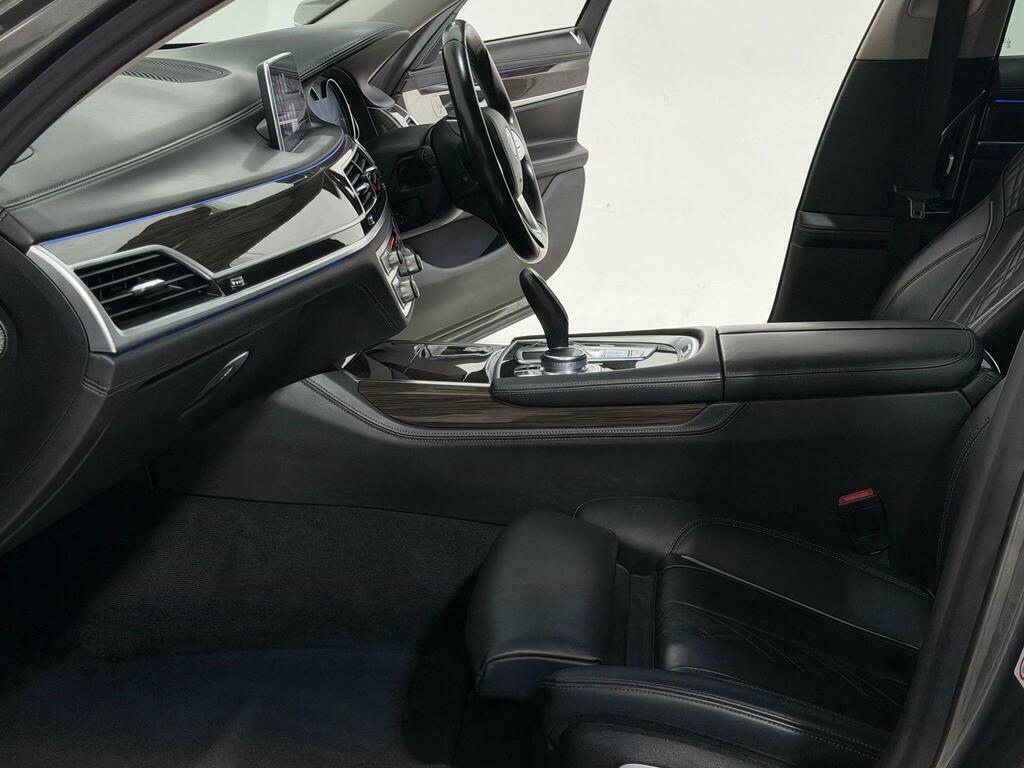 BMW 7 Series Automatic Grey #38