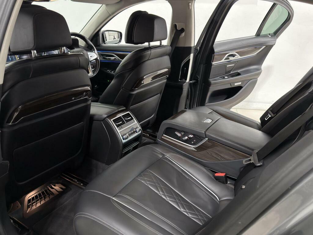 BMW 7 Series Automatic Grey #70