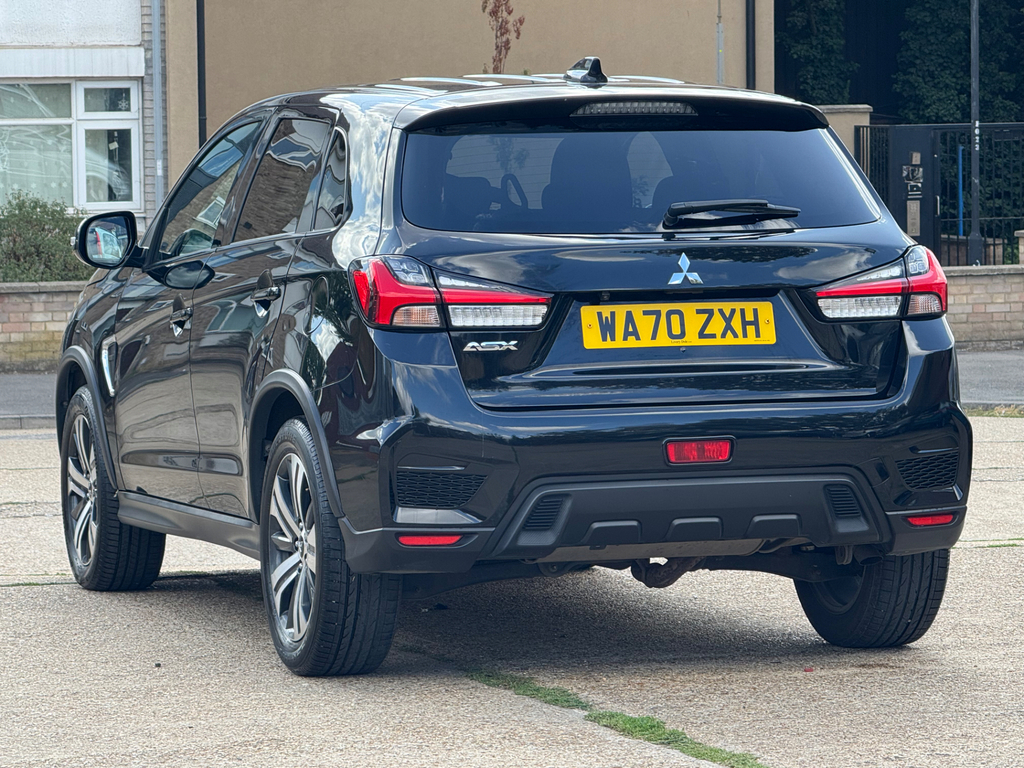 Mitsubishi ASX Dynamic White #71