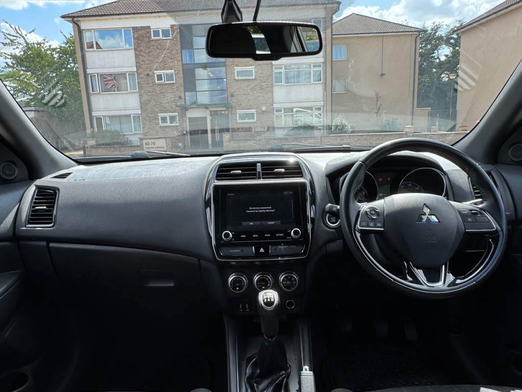 Mitsubishi ASX Dynamic White #42