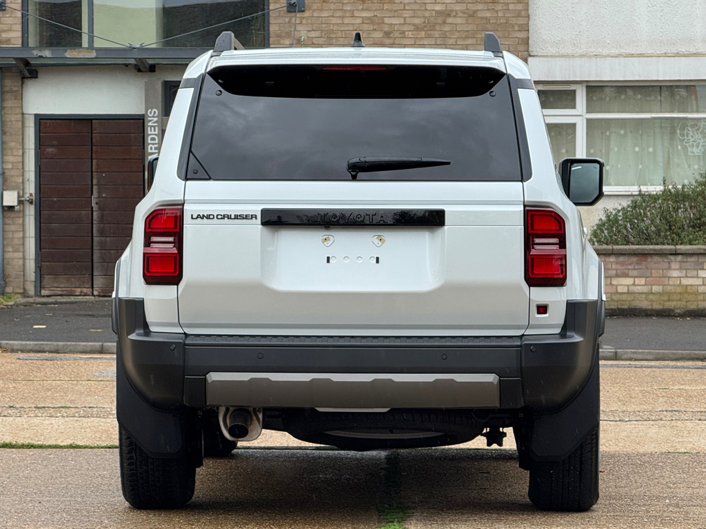 Toyota Land Cruiser Land Cruiser Prado VX First Ed Lc250 2.7L 7 White #5