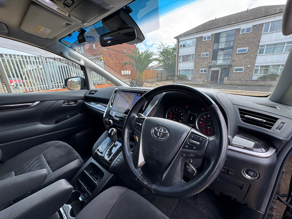 Toyota Vellfire 3.5 V6 Vellfire Executive Black #12