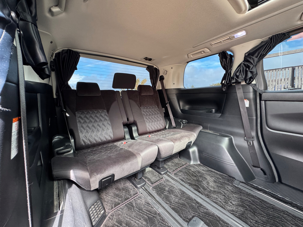 Toyota Vellfire 3.5 V6 Vellfire Executive Black #32
