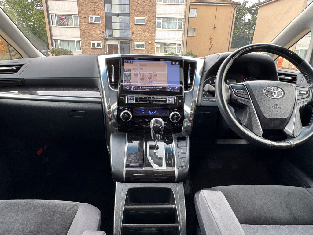 Toyota Vellfire 3.5 V6 Vellfire Executive Black #50