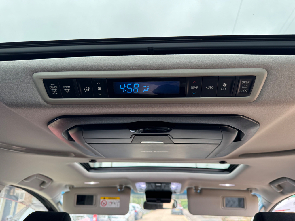 Toyota Vellfire 3.5 V6 Vellfire Executive Black #73