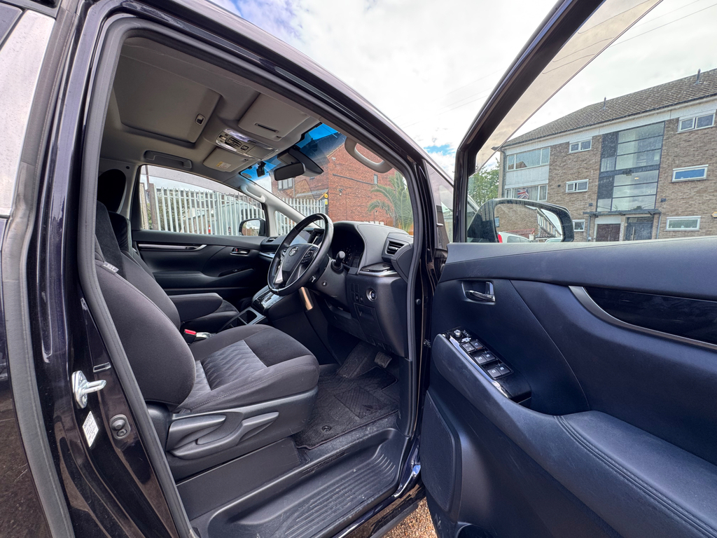 Toyota Vellfire 3.5 V6 Vellfire Executive Black #9