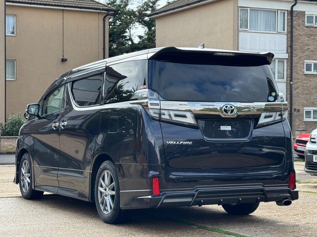 Toyota Vellfire 3.5 V6 Vellfire Executive Black #83