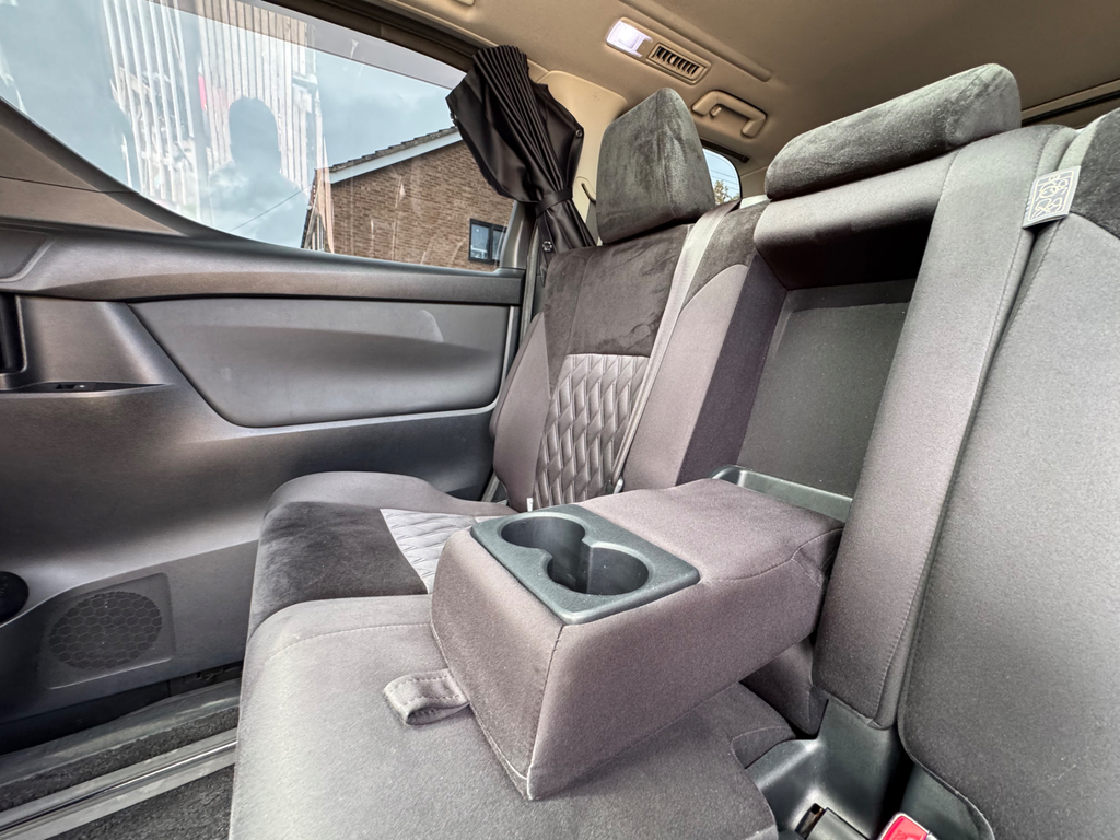 Toyota Vellfire 3.5 V6 Vellfire Executive Black #27