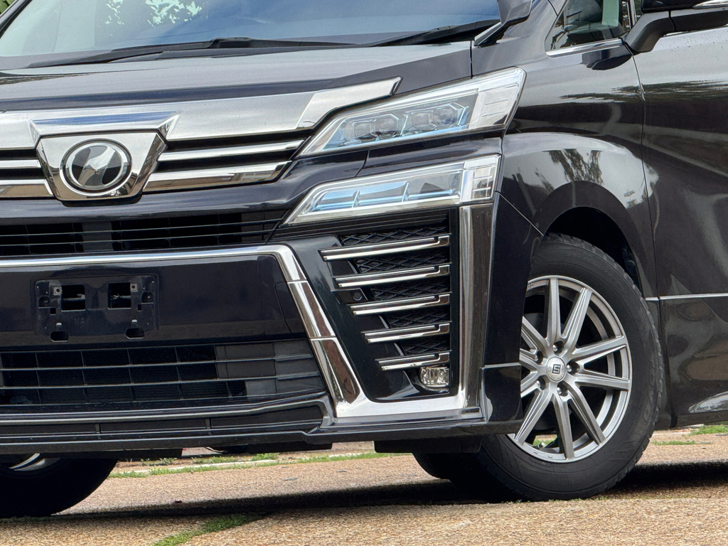 Toyota Vellfire 3.5 V6 Vellfire Executive Black #80