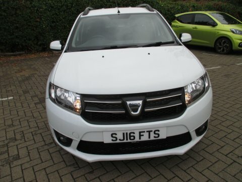 Dacia Logan 0.9 Tce Laureate SJ16FTS White #3
