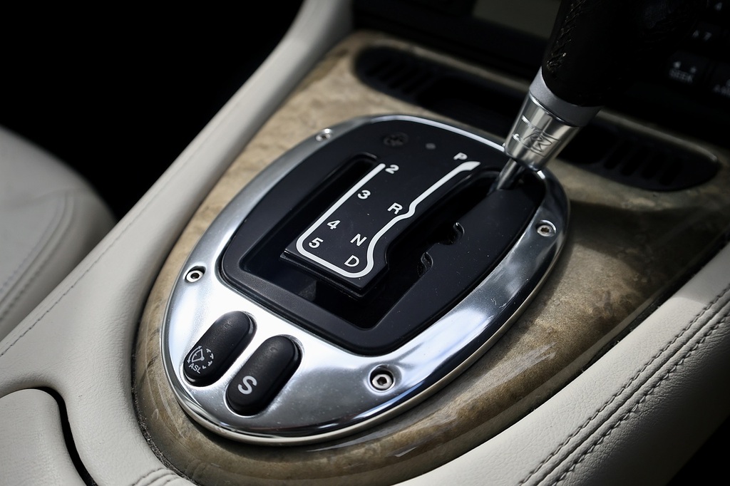 Jaguar XK8 4.2L Null Green #19