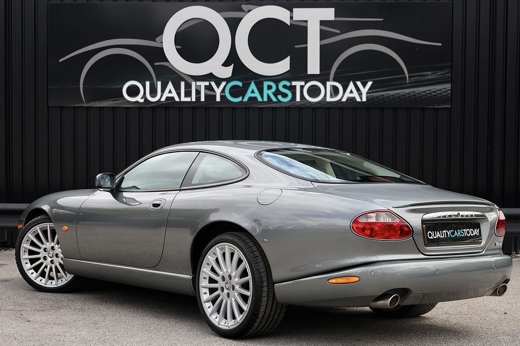 Jaguar XK8 4.2L Null Green #11