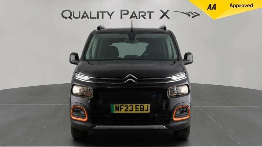 MG ZS Suv MF23ZKX Black #2