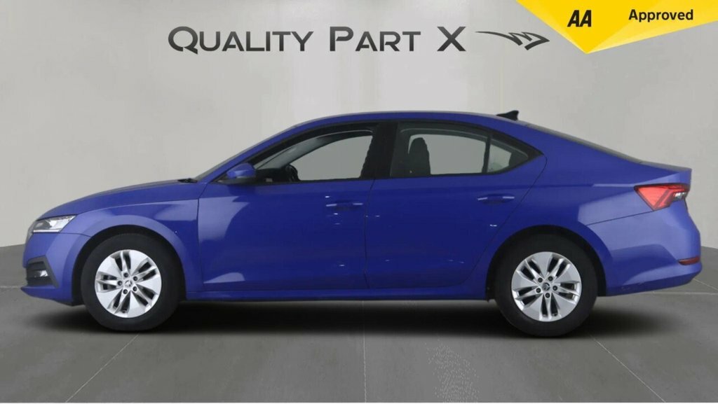 Skoda Octavia Hatchback CX72PCZ Blue #4