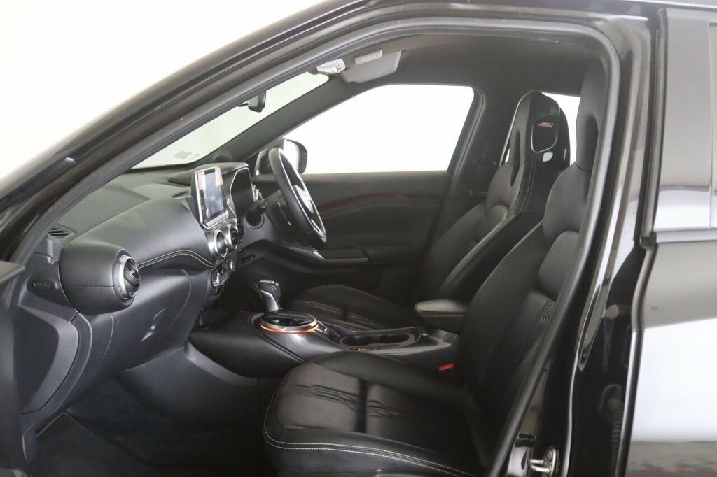 Nissan Juke 1L Tekna WD23GJE Black #2
