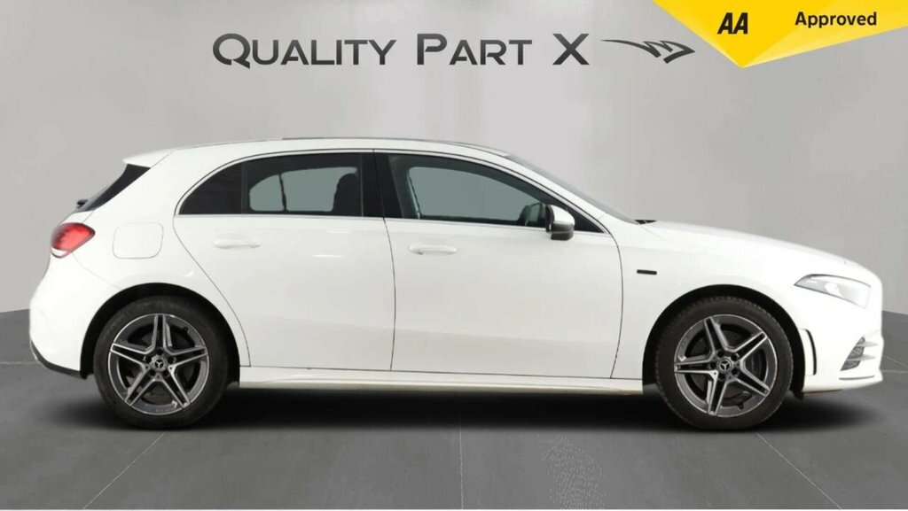 Mercedes-Benz A Class Hatchback FV21NYT White #6