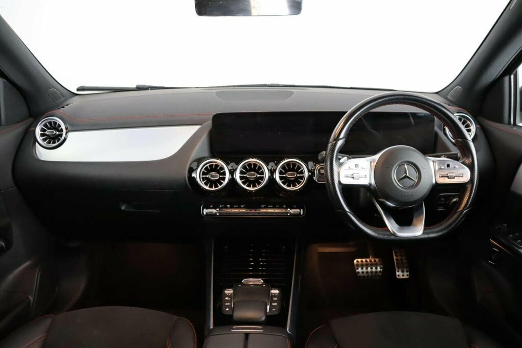 Mercedes-Benz EQA Suv Black #2